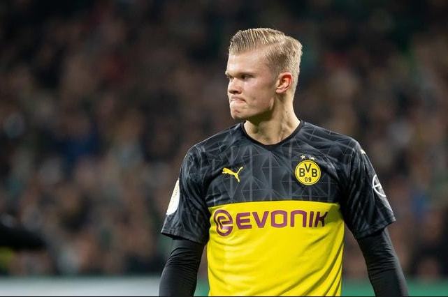 向队友们展 向队友们展